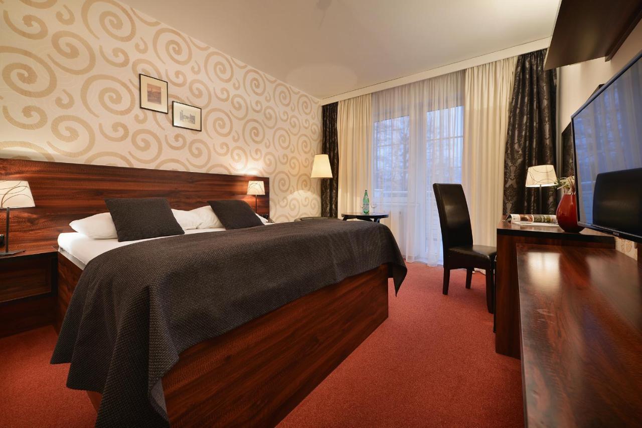 Parkhotel Morris Novy Bor Exterior photo