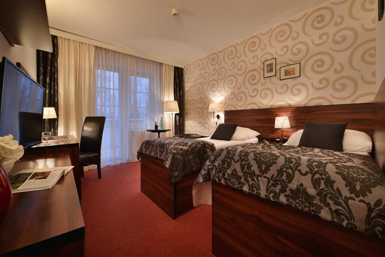 Parkhotel Morris Novy Bor Exterior photo